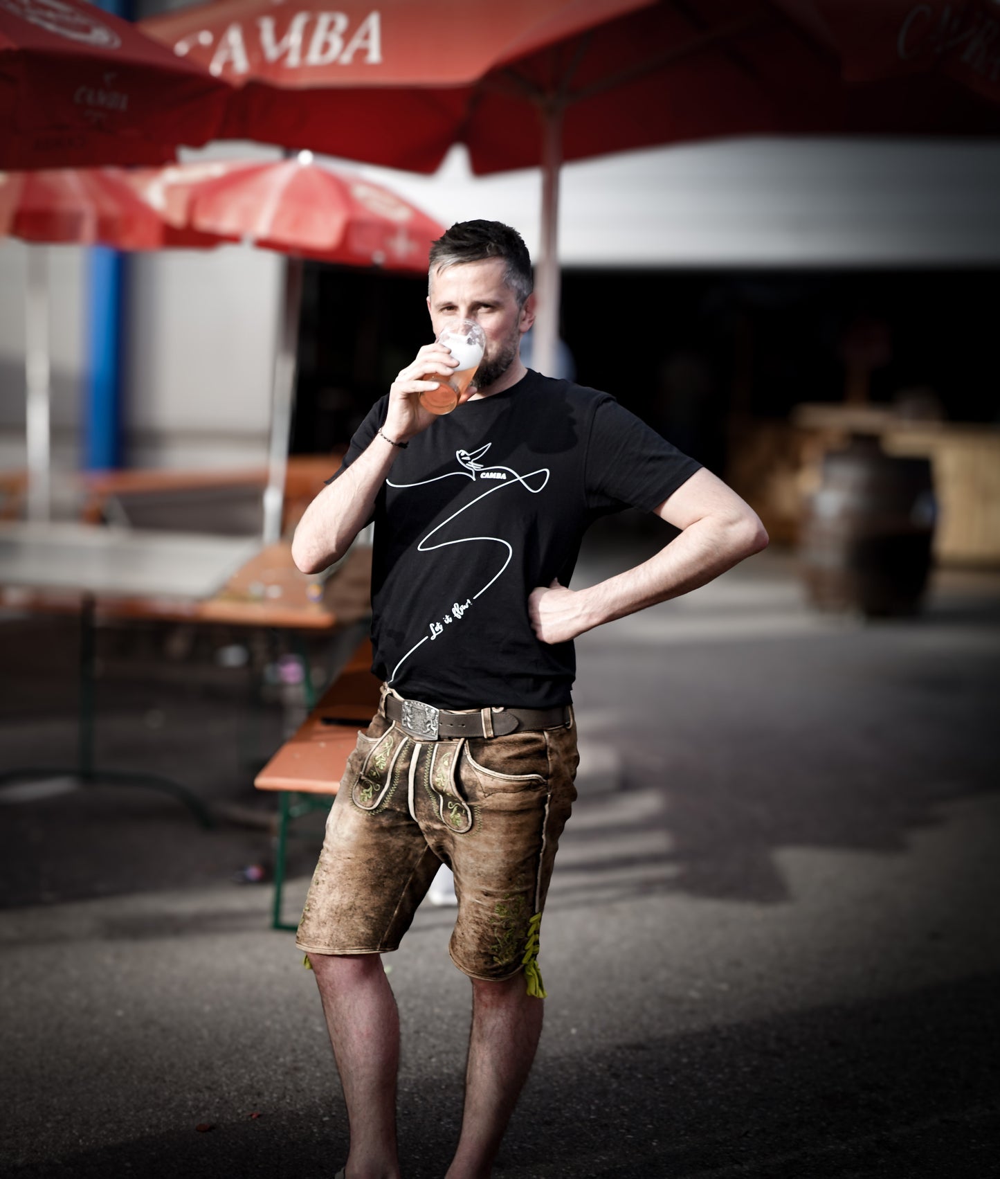 Camba Design T-Shirt (MARINEBLAU oder SCHWARZ)